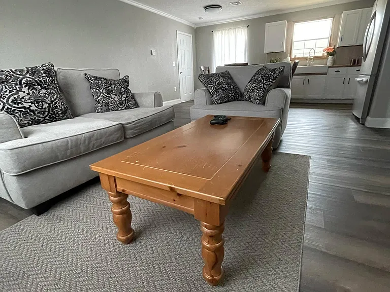 307 Evelyn Pl — Photo 5