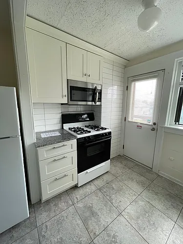 1064 Kenmore Ave #12 Photo 1