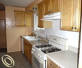3rd image of 21914 S Brandon St
