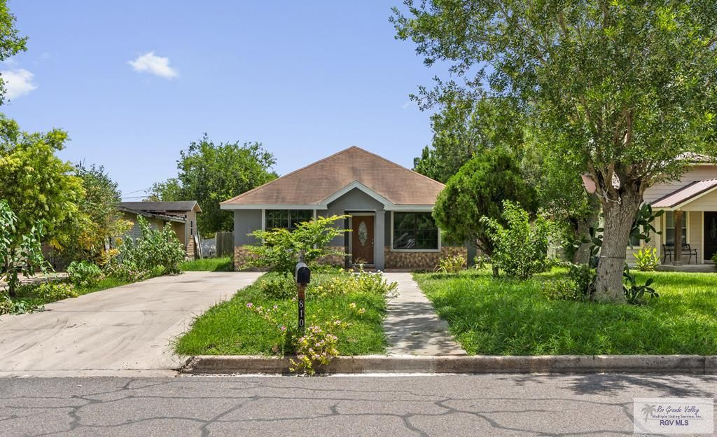 810 E Filmore Ave, Harlingen, TX