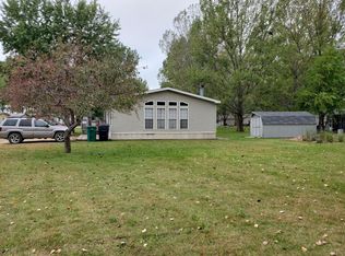 39 19th Ave SW, Watertown, SD 57201