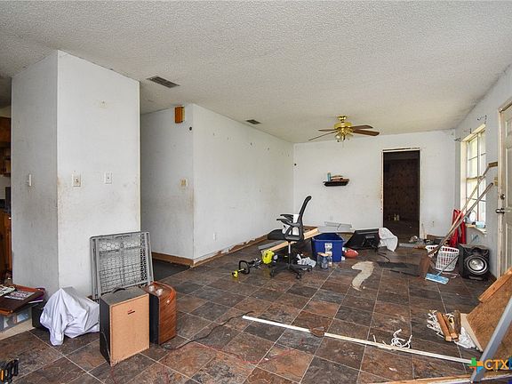 3rd image of 3304 Lone Tree Rd