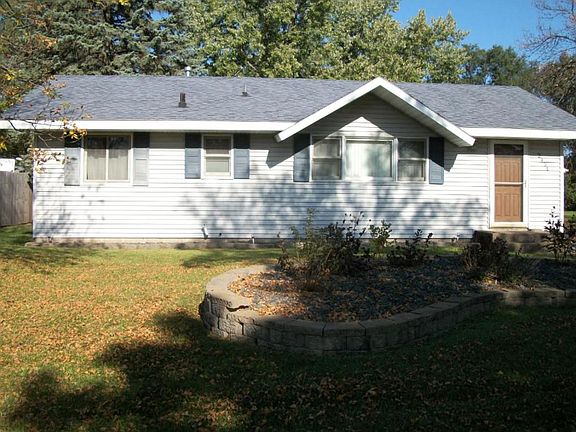 3rd image of 2451 S Heights Dr NW