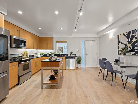4th image of 1452 Bush St Unit 3
