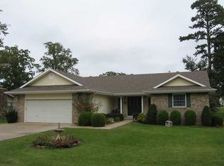 14 Holiday Island Dr, Eureka Springs, AR 72631