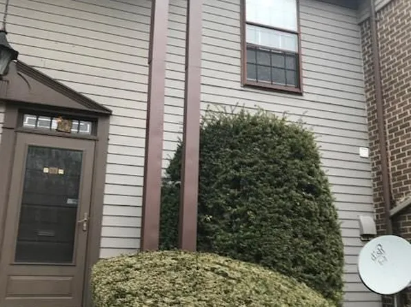 323 Gills Ln Unit 5G, Iselin, NJ 08830