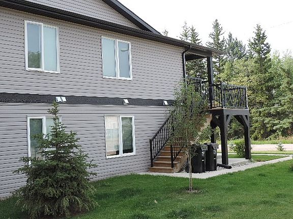 3rd image of 5014 50th St #4