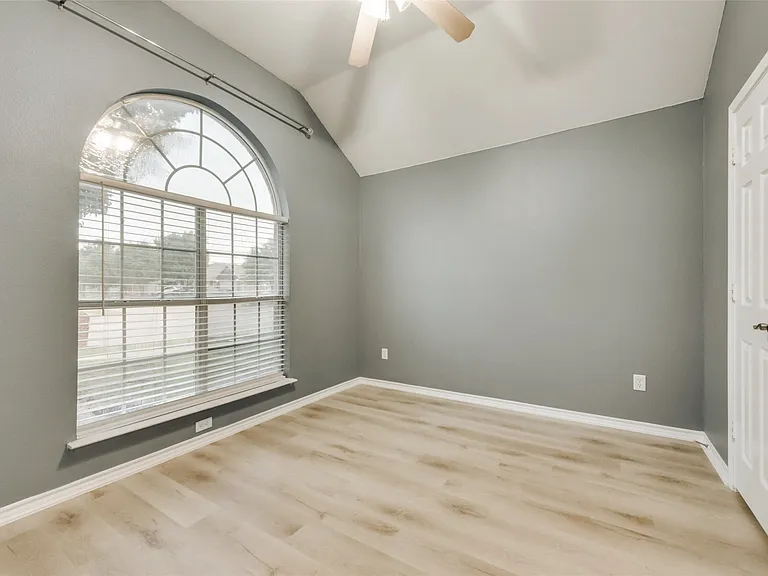 4403 New Meadow Dr — Photo 18