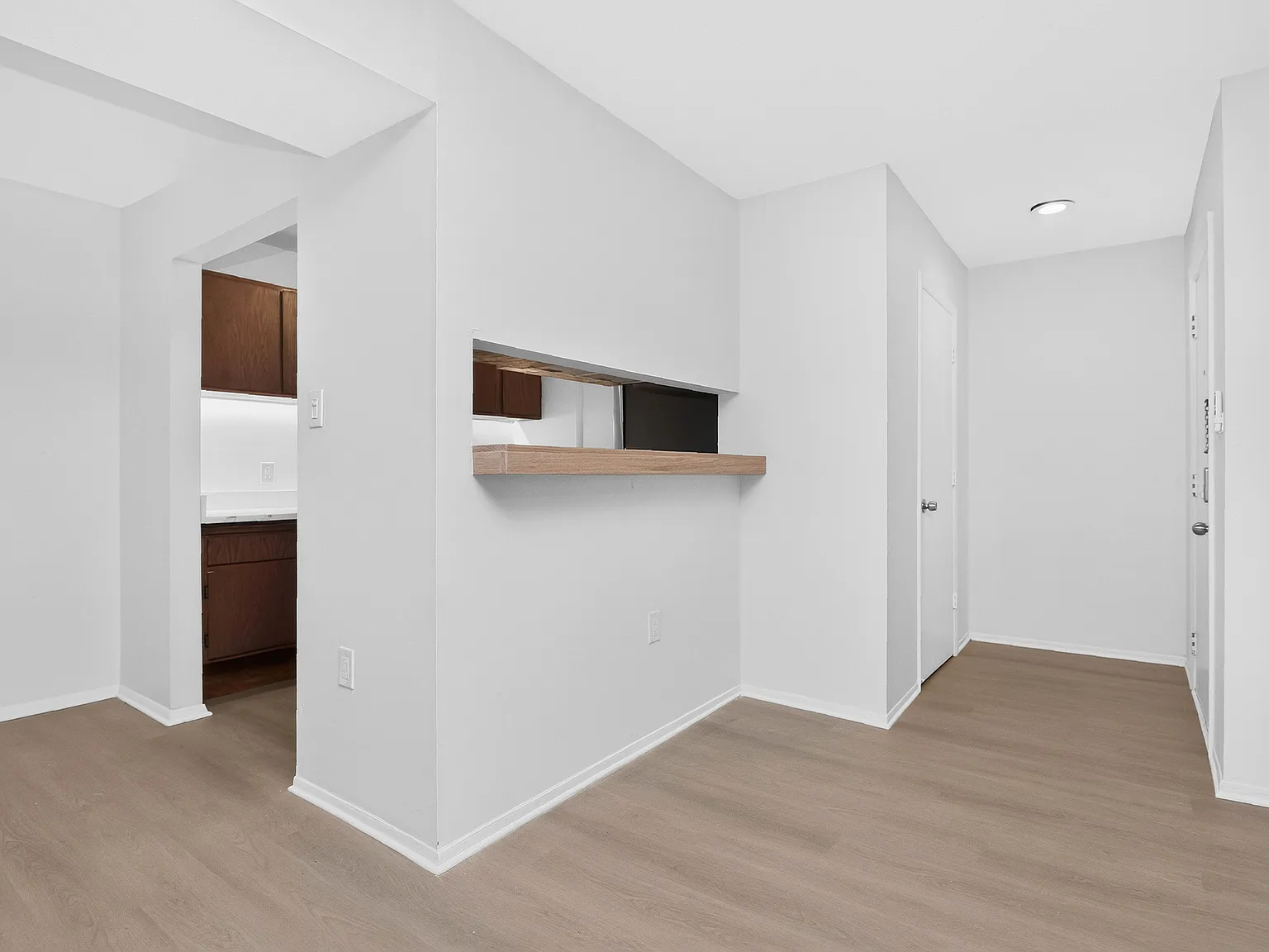 1 bed, 748 sqft, $1,500 — Photo 3