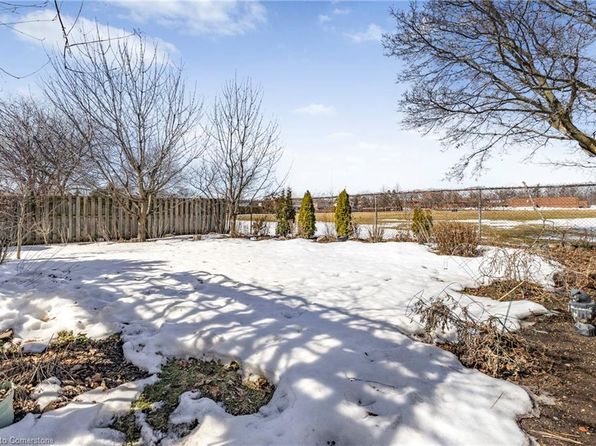 3361 Palmer Dr, Burlington, ON L7M 1Z7