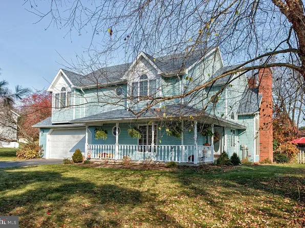 381 Lutz Ln, Port Matilda, PA 16870