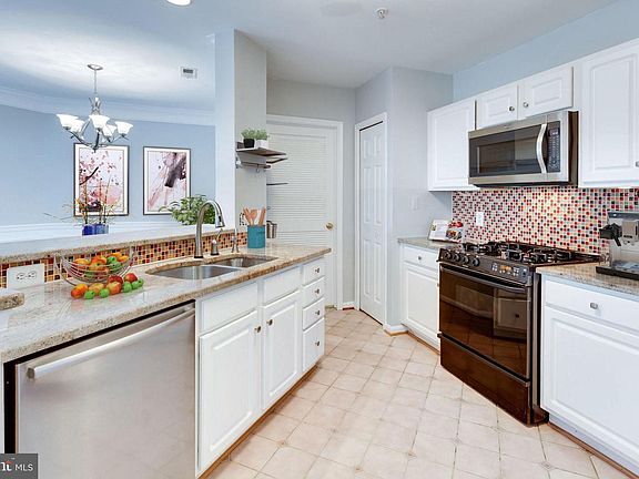 5th image of 12461 Hayes Ct Unit 101