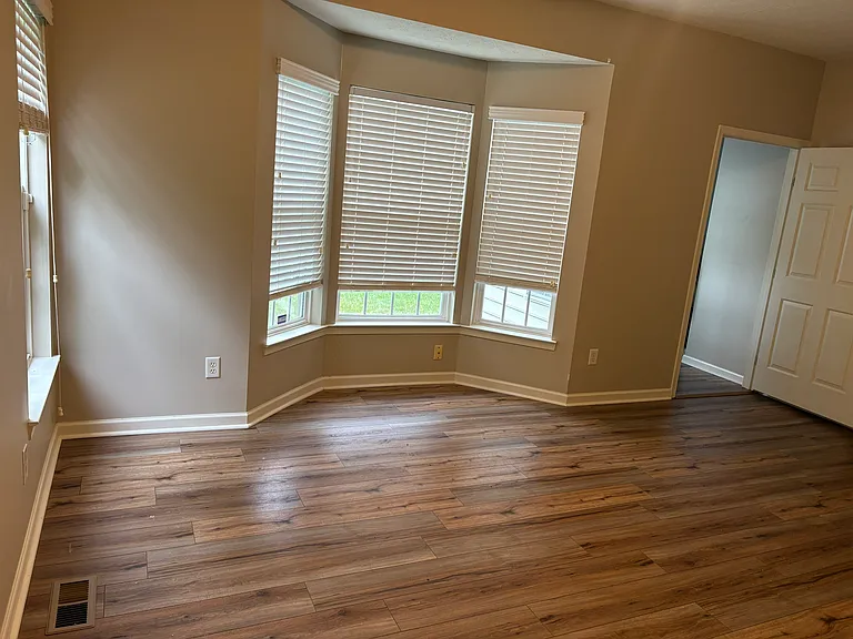 3839 Taft Ave — Photo 14