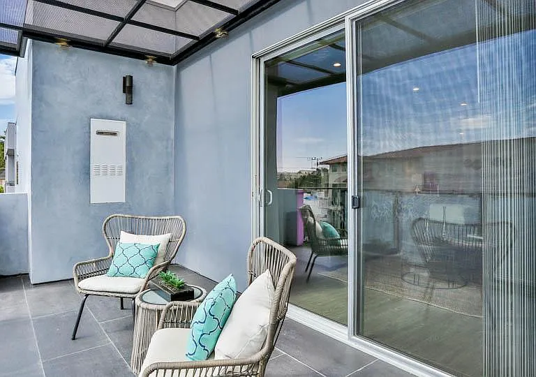 727 Wilcox Ave #305 — Photo 42