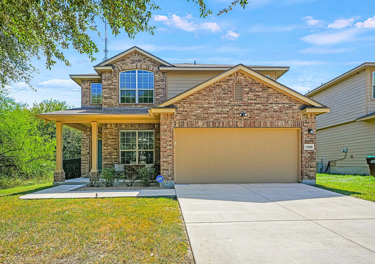 For Rent - Greenbelt Retreat | Spacious 3-Bedroom Home Near Lackland Afb — Photo 1