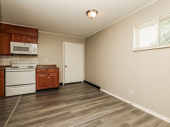 5th image of 2908 Ghent Ave