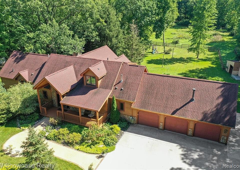 4916 Cedar Island Rd, White Lake, MI 48383 Zillow