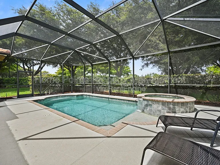 13800 Farnese Dr — Photo 16