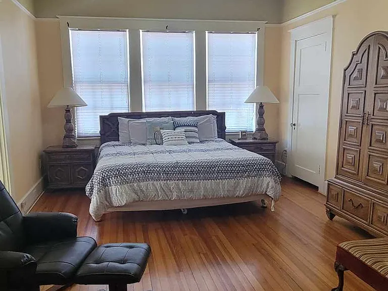 133 Hopkins Blvd — Photo 2