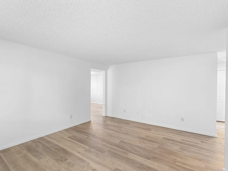 1378 NE Centurion Dr — Photo 18