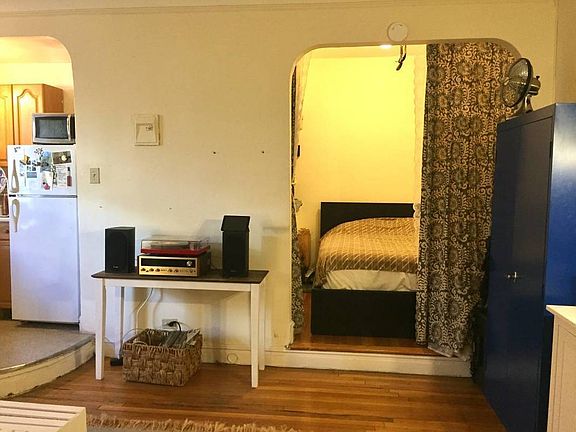 3rd image of 78 8th Ave APT 2E