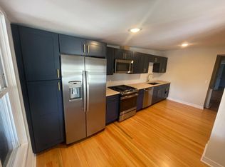 210 N Chestnut St #3, Chaska, MN 55318