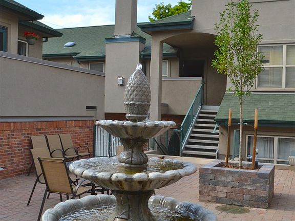 2901 Wynadot Street #16 -Courtyard