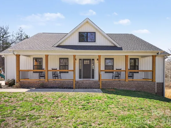 310 Old Hardin Rd, Dallas, NC 28034