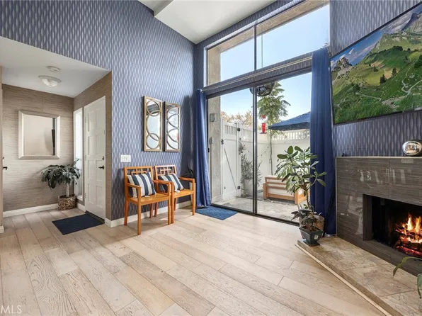 380 W Wilson St APT C102, Costa Mesa, CA 92627