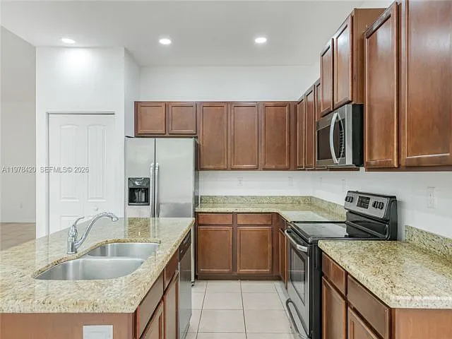 11863 SW 253rd Ter — Photo 15