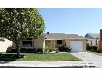 1276 Devonshire Ave photo 1