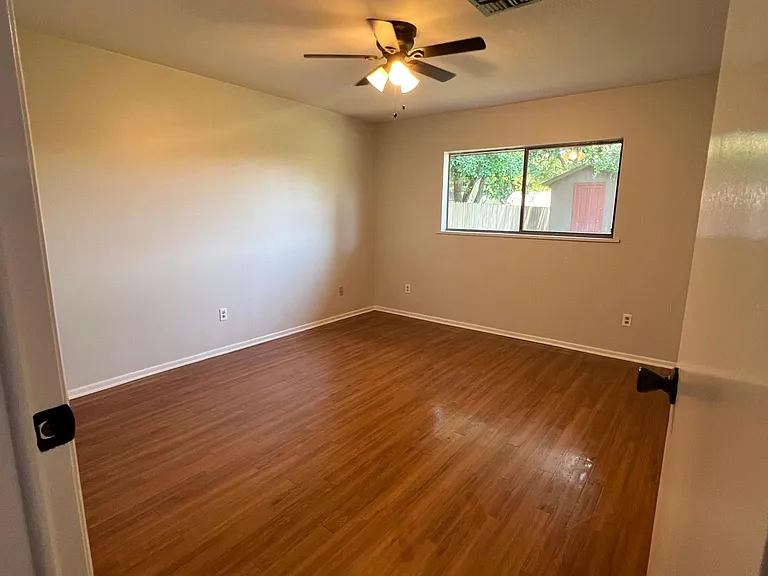 115 Seattle St — Photo 21