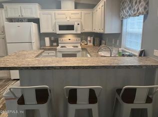 111 & 113 WATEROAK Road, Satsuma, FL 32189