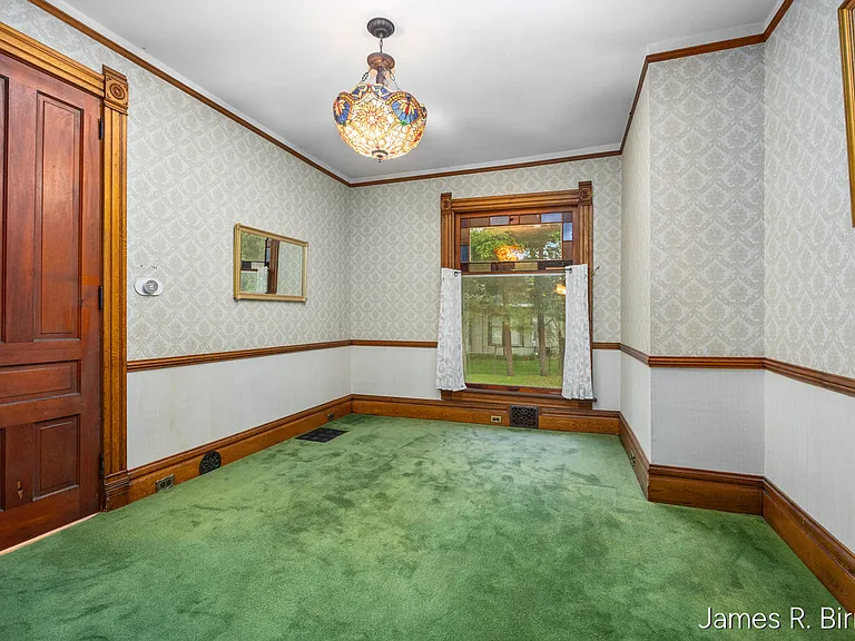 529 Avery St — Photo 24