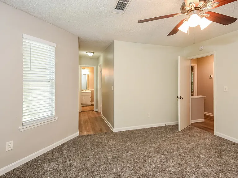 3730 Rhoanoke Ct — Photo 11