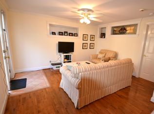 2560 Owen Dr APT D, Winston Salem, NC 27106