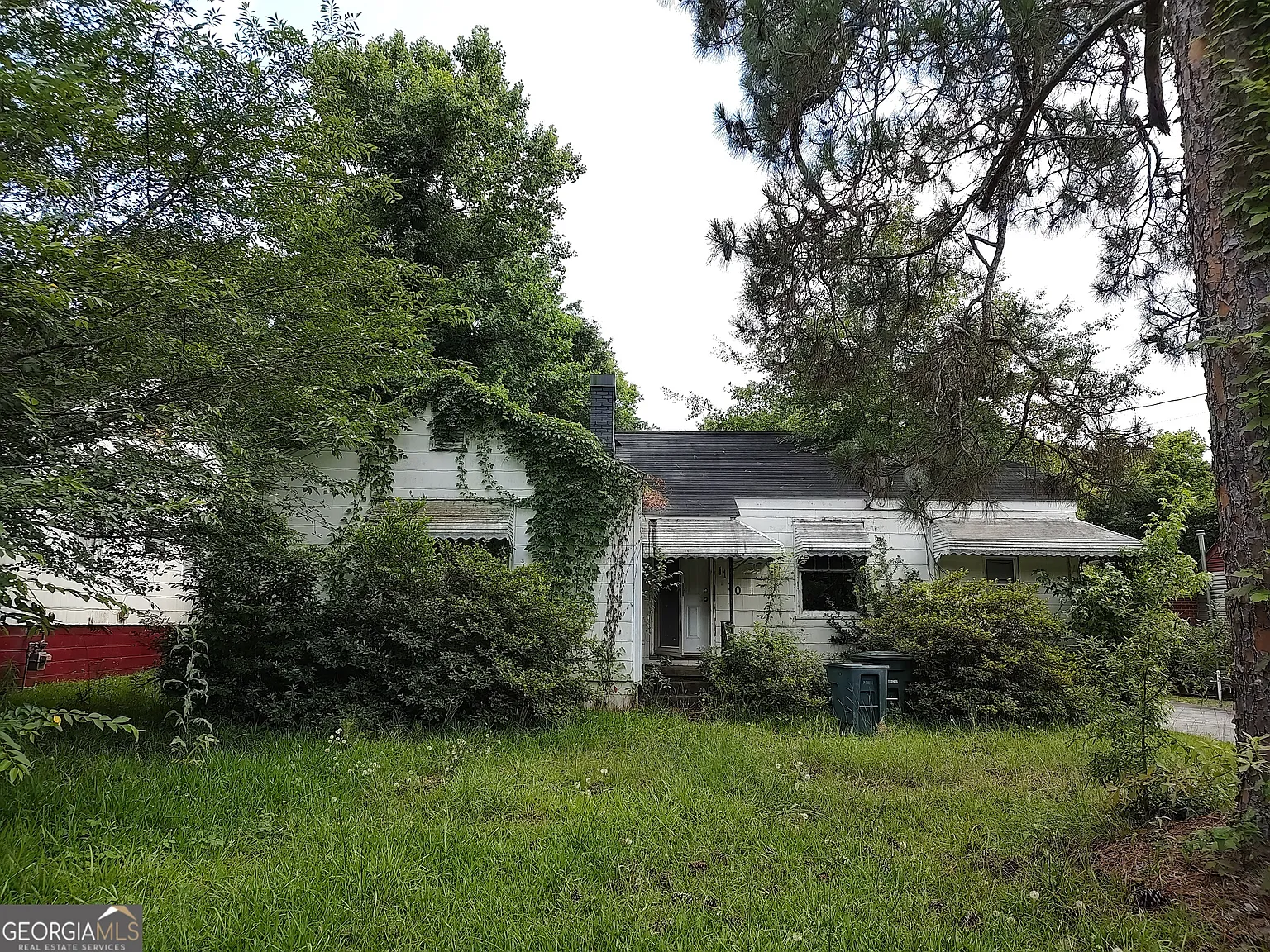 1130 Sylvian Dr photo 1
