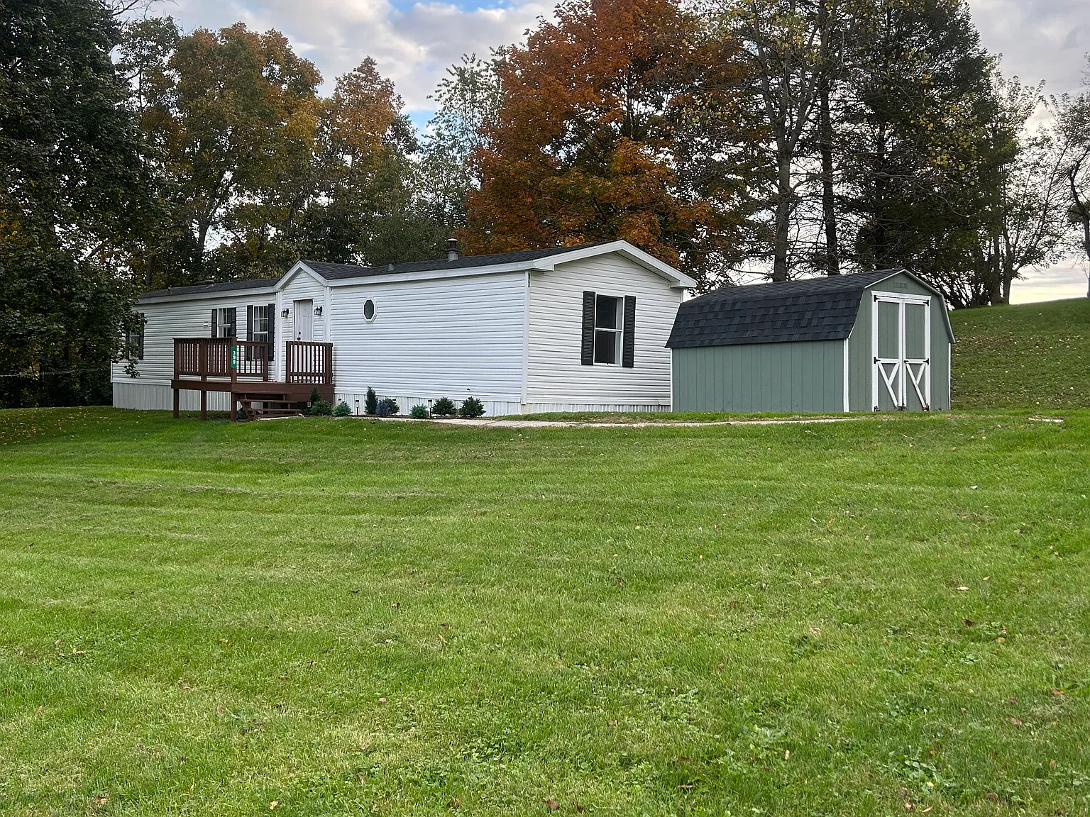 2 bed, 910 sqft, $1,275 — Photo 1