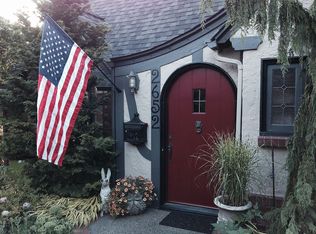 2652 Belvidere Ave SW, Seattle, WA 98126