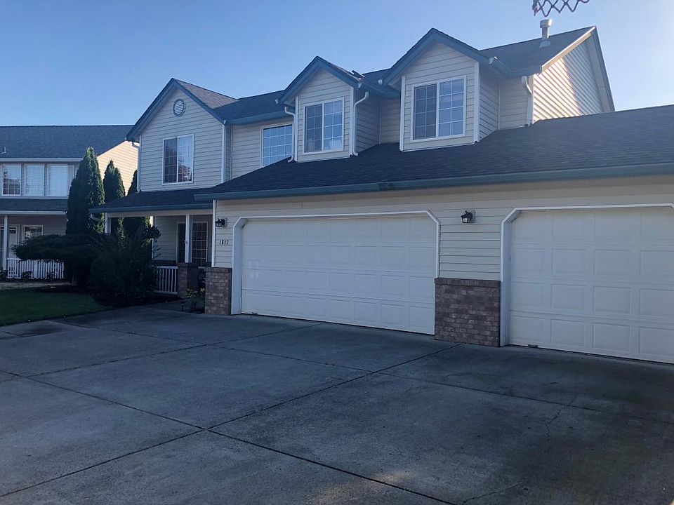 1st image of 1612 SE 187th Pl