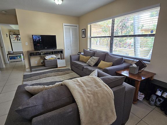 5th image of 1155 White Pine Dr #1155