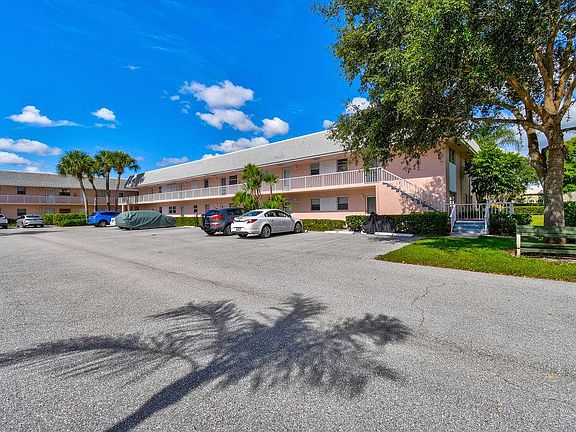 2nd image of 18081 SE Country Club Dr APT 218