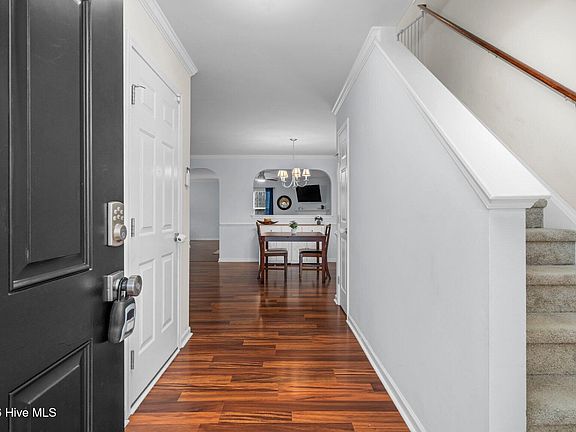 4th image of 2503 Ferdinand Drive