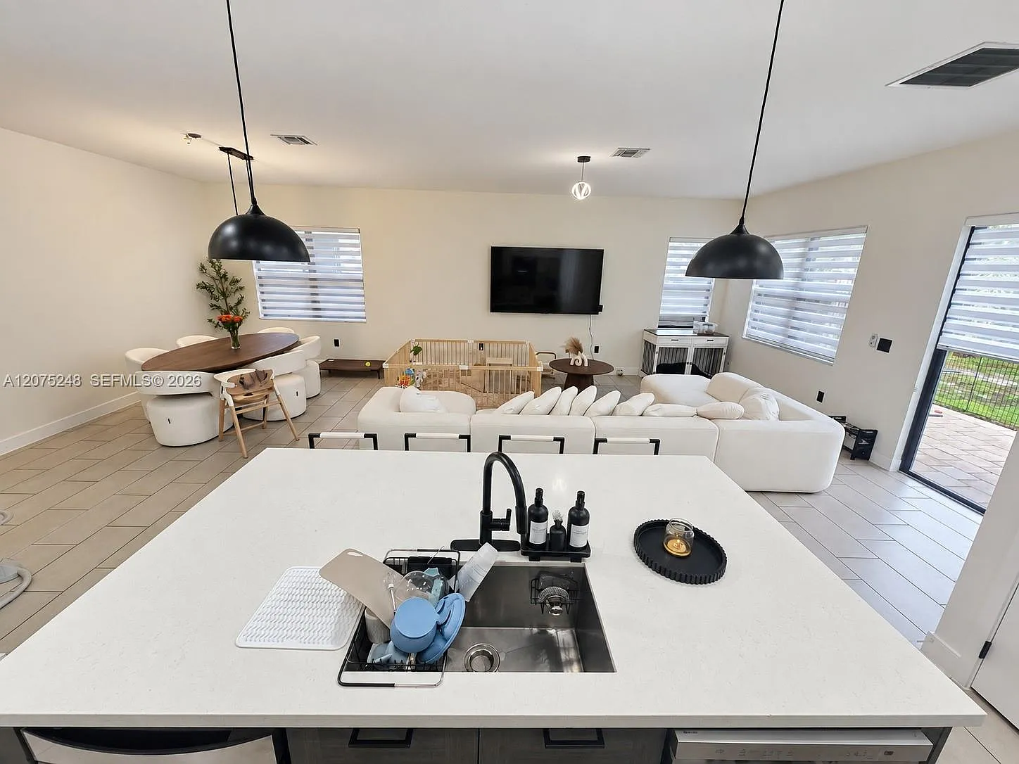13655 SW 158th Pl — Photo 4
