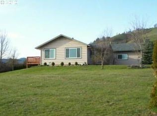 1418 NW Elton Dr, White Salmon, WA 98672