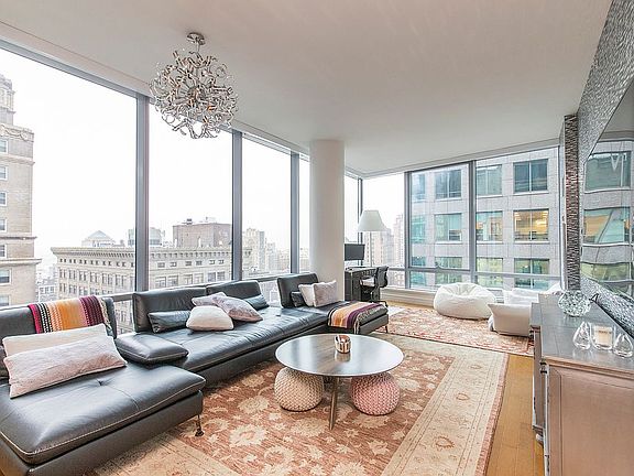 LR W/ ELECTRIC BLINDS