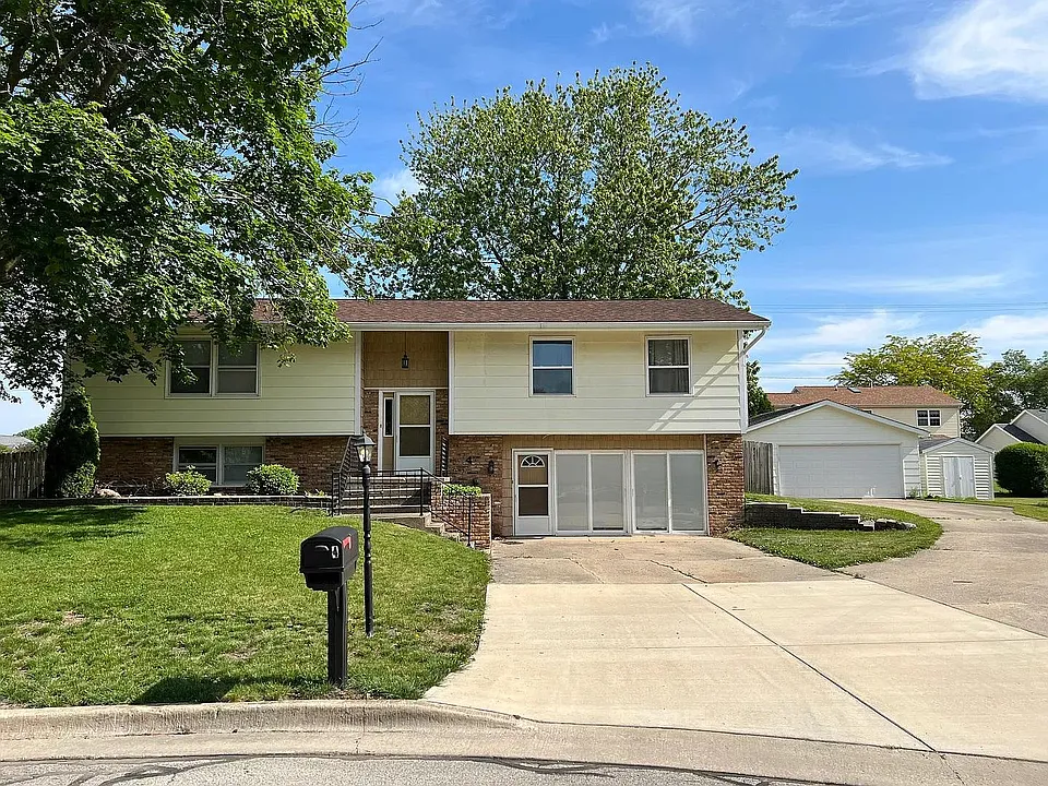 4 Brian Ct