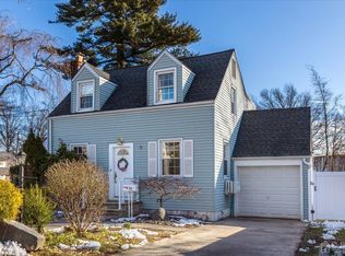 38 E New St, Sewaren, NJ