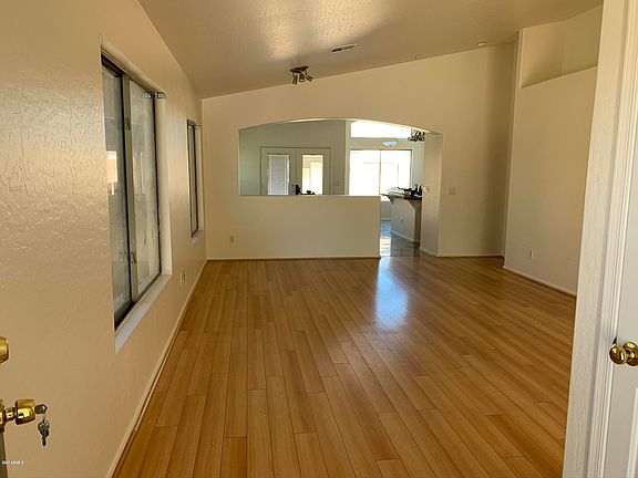2nd image of 5422 W Magdalena Ln