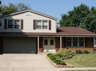 1634 S Princeton Ave, Arlington Heights, IL 60005